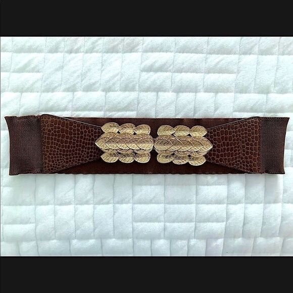 BCBG Stretch Wide Waist Belt, Gold Leaf Detail - Picture 1 of 2